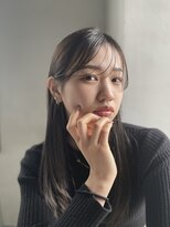 メイカ(MEIKA) 大人っぽフェイスライン と タイトに仕上げるロングスタイル
