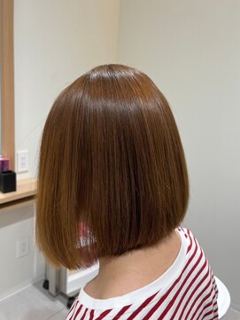 クレールイーエムエー(CLAIRE e.m.a) ミディアムボブ/オレンジブラウン