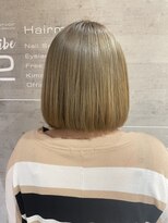 レザボアハイブ(reservoir Haibe)&nbsp;金髪ボブ白髪ぼかし