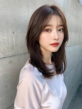 リンク(LinQ) 小顔前髪ワンカールレイヤーカット黒髪ネビージュボブルフ