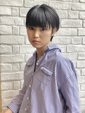 ピルボックス(PILL BOX) 耳掛けショート/丸みショート/マッシュ/ベリーショート