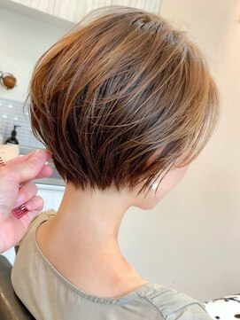 アイドットプラスサッポロ 札幌(i.+SAPPORO) 小顔に見える似合わせカットショートメルティカラー20代30代