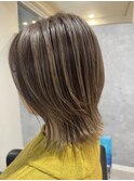 ベージュ×バレイヤージュ
