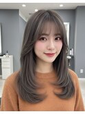 大人可愛いモテ髪ミディアムレイヤーカット