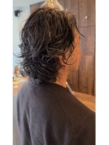 トルヴェ(Toruve)&nbsp;◇40歳以上に人気！ロングヘア　メンズパーマで色気を演出！