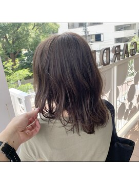 ヴィコロ(vicolo) アッシュベージュハイライト