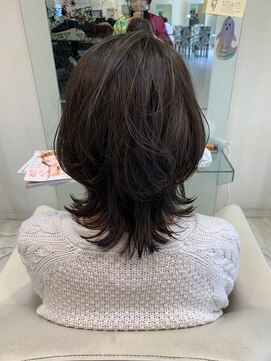 カイム ヘアー(Keim hair) ナチュラルウルフ/ハイライト/レイヤーカット/白髪ぼかし/暗髪