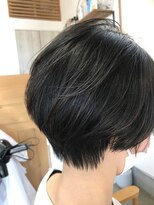 チルハウス(Chill-hus) 20代30代大人ナチュラル艶感ノーブル黒髪暗髪奥行きショート