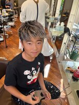 ビュートリアム 梅田(BEAUTRIUM)&nbsp;サーフ/冬休み限定/キッズ/カット/ハイライト/10代/20代/梅田