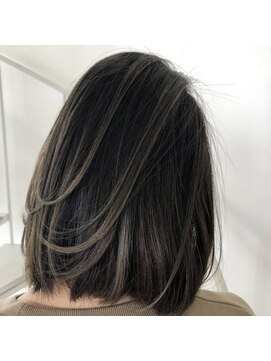 ルッソリベラ 池袋(Lusso libera) 大人女子 黒髪アッシュ◎30代40代50代