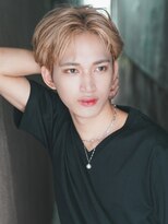 カライングドゥ(ing deux)&nbsp;スーツ短髪ツーブロック束感モテる黒髪シークレットパーマ流行