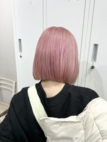 ユウル 横浜(juhl.)&nbsp;モーヴピンクヘアーブリーチダブルカラー切りっぱなしボブ横浜駅