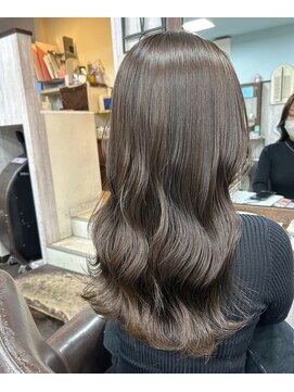 グランドヘアメイクノア(Grand Hair Make NOAH) 韓国風レイヤーカット