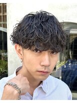 フィフス 原宿(fifth)&nbsp;シャドウパーマツイストスパイラルパーマ縦落ちパーマ韓国ヘア