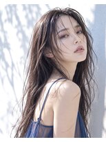 サンク(thank)&nbsp;【小顔見せ】抜け感グレージュ×透明感ロングレイヤー