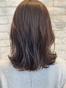 ジョエミバイアンアミ(joemi by Un ami) joemi新宿　くびれミディアム　ゆるウェーブ　花野