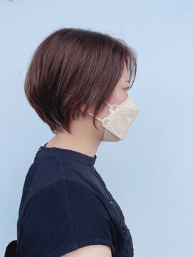 ニカ(nika) 襟足スッキリショートボブ