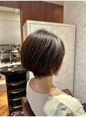 ショートボブ