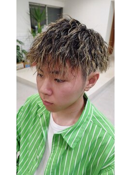 ガブ(GABU.) ツイストパーマ