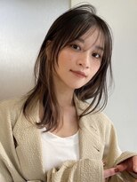 エイチ(H)&nbsp;xカット/イメチェン/ホワイトブロンド/外ハネボブ/美髪/