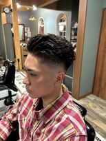 スタンドバーバー 柏(STAND BARBER)&nbsp;MEN’S HAIR/サーフカール/刈り上げセンターパート/柏