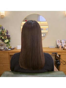 リタ(lita) 乾かすだけでまとまる大人の髪質改善