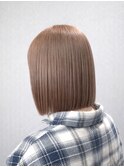 シアベージュ×切りっぱなしボブ