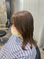 カミエ(kamie) セミロングのベージュカラー×透明感トリートメント