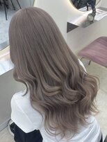 アン(Hair make un)&nbsp;ミルクティーベージュ/ベージュ/ブリーチ/ミルクティー/カラー