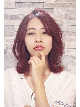 ライフトーキョー(Life tokyo) ふわりと外ハネが可愛いミディアムヘア