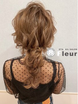 セットサロン フルール(Fleur) セミロング編み