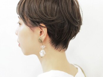 モナヘアー ロット(mona hair lot)の写真/今の自分にピッタリの髪型を見つけて、さらに魅力をアップさせてみませんか？大人かわいい仕上がりに♪