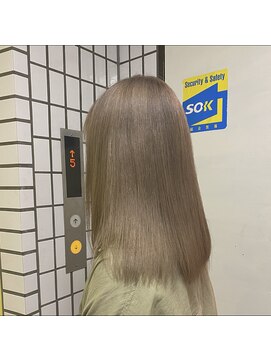 ラべリー 池袋(LOVELEY) 【 LOVELEY 】ナチュラルロング×ミルクティーベージュ