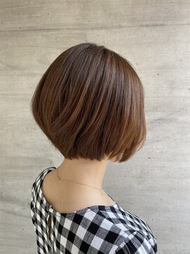 アッシュタカサキ(ash takasaki) 20代30代★スタイリング簡単♪大人小顔ハンサムショート