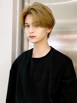 アイティー バイ アルバム 中野店(IT by ALBUM) ワンホンブロンド_スキンフェードツイストスパイラル_9110