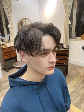 アットラブ バイ ベル(at'LAV by Belle) ニュアンスパーマ、刈り上げ