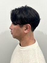 ヒュイル バイ ニアウ(Hwyl by Niau) センターパートメンズカットパーマニュアンスパーマスパイラル