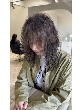 モニュメント(Monument) スパイラルパーマ