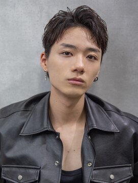 シティ(CITY) 小久保styleフェザーパーマフェザーショートグレーエンドカラー