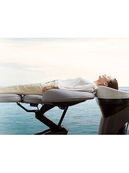 居心地の良いプライベート空間で受けるヘッドスパは格別☆頭皮環境を整え、髪の芯から健康的な美髪へ―。