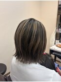 切りっぱなしボブ×ハイライト