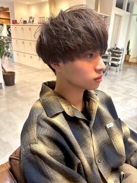 アドラーブル 駅南店(adorable) センターパートソフトツイストパーマメッシュマッシュウルフ