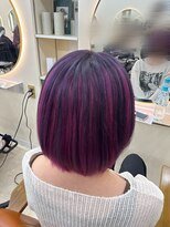 アン(Hair make un)&nbsp;ビビットピンク×パープルのアンブレラカラー