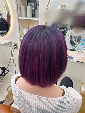アン(Hair make un) ビビットピンク×パープルのアンブレラカラー