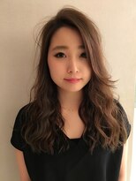 ロングで人気の巻き方　担当　川瀬賢翁