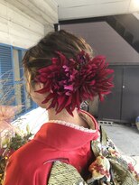 ヒマワリ(HIMAWARI)&nbsp;成人式 アップ 生花 シニヨン