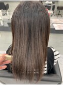 大人可愛いミディアムストレートヘア髪質改善トリートメント