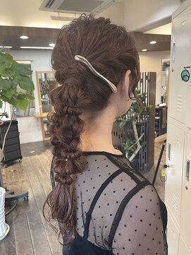 ハンズエミュ(hands emu) モコモコポニースタイル