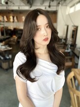 個性豊かなスタイリストが幅広く在籍しております。あなたに“ピッタリな”担当者が見つかるはず☆
