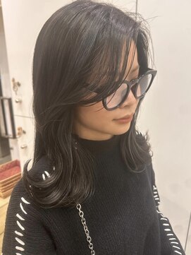 ナービス(NARVIS) 韓国風くびれセミロング